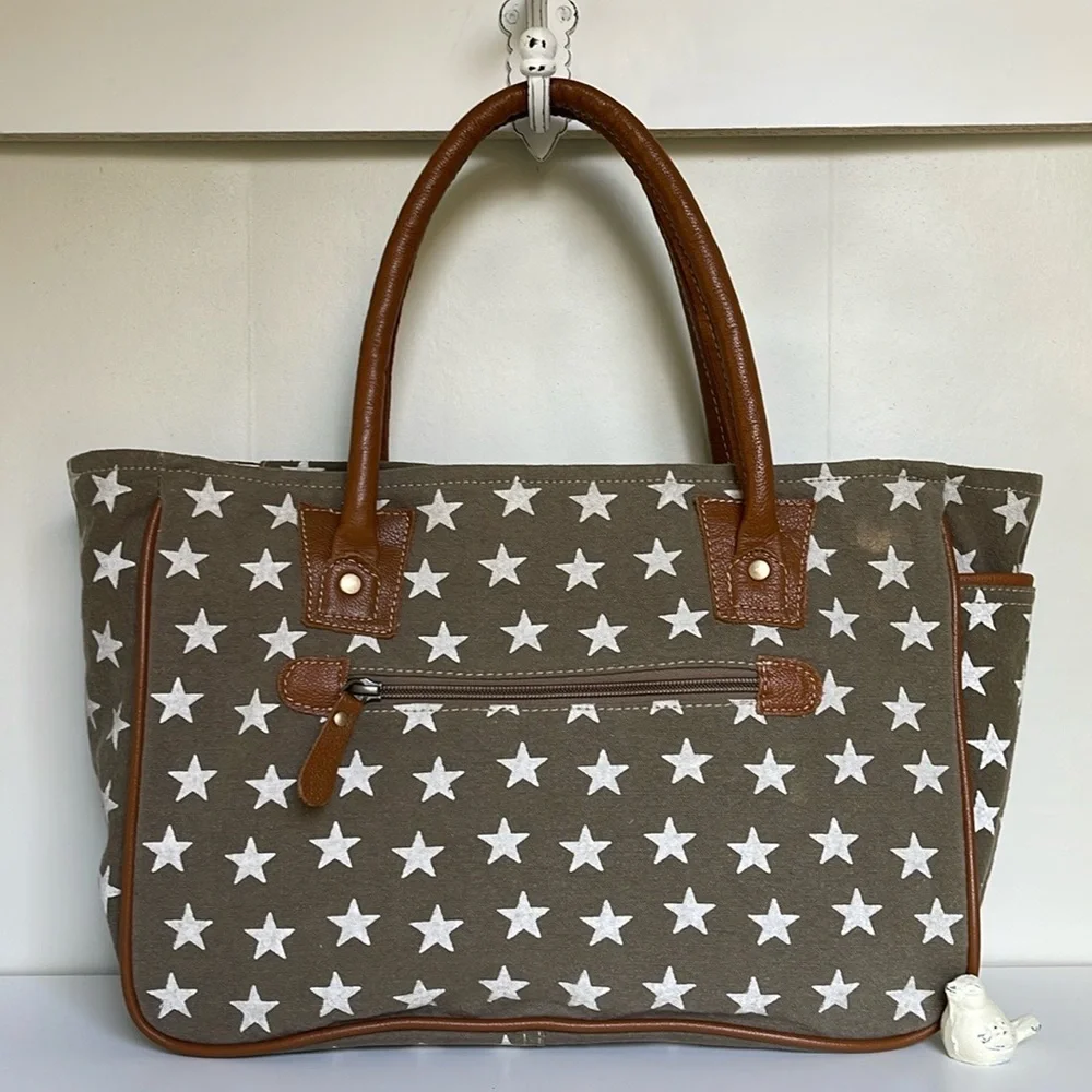 Myra Bag Shoulder Bag